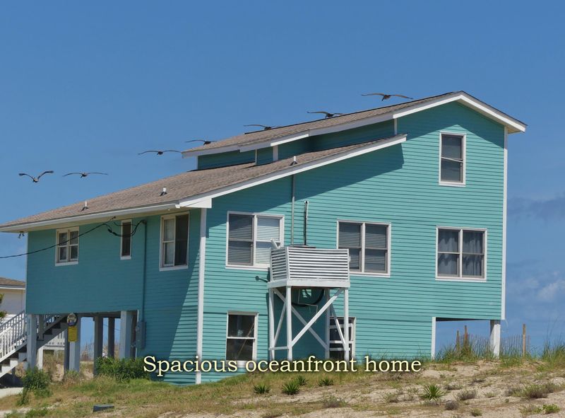 504 Palmetto Blvd, Edisto Island, SC 29438