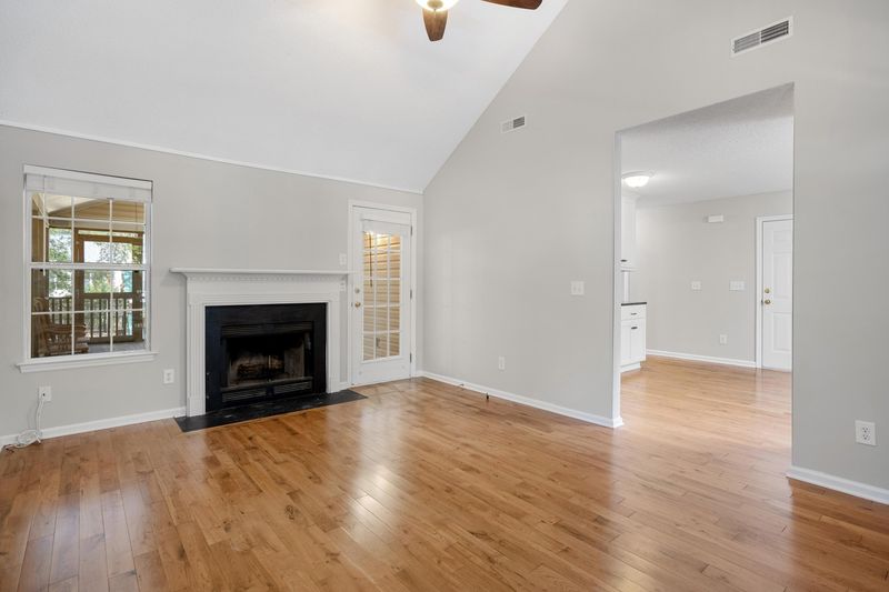 1644 Pierpont Ave, Charleston, SC 29414