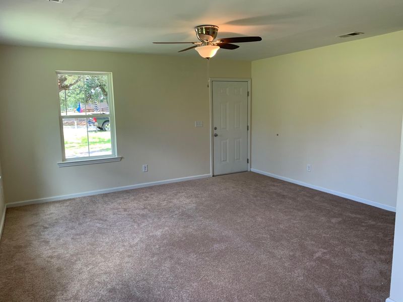 211 Cooper St, Moncks Corner, SC 29461