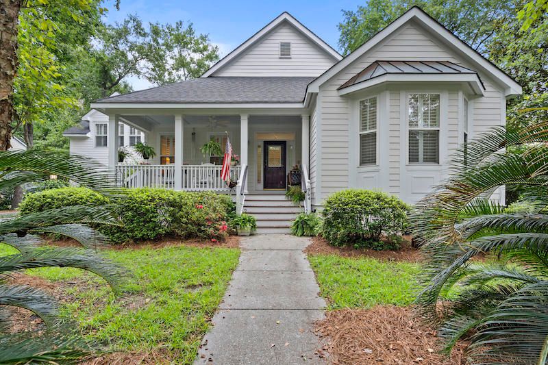 964 Etiwan Park St, Daniel Island, SC 29492
