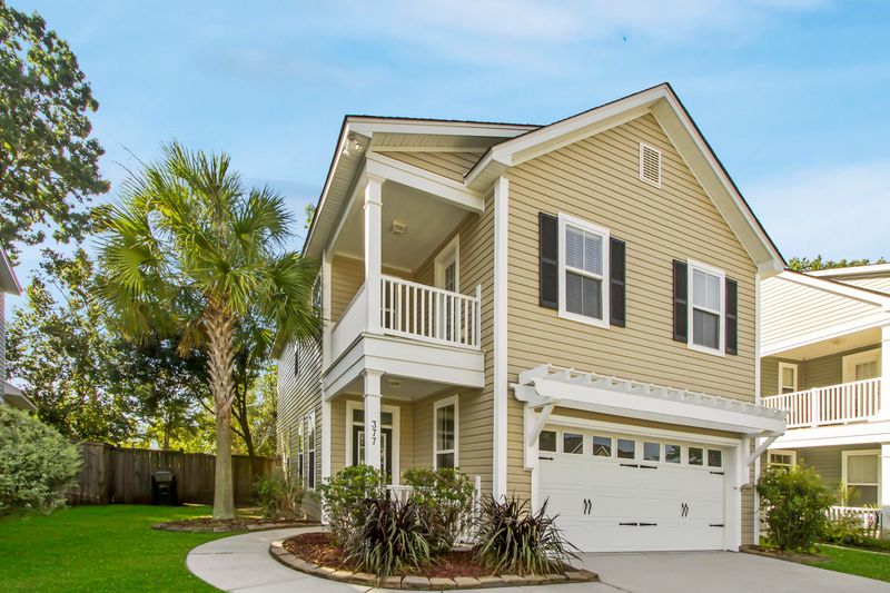 377 Chemistry Cir, Ladson, SC 29456