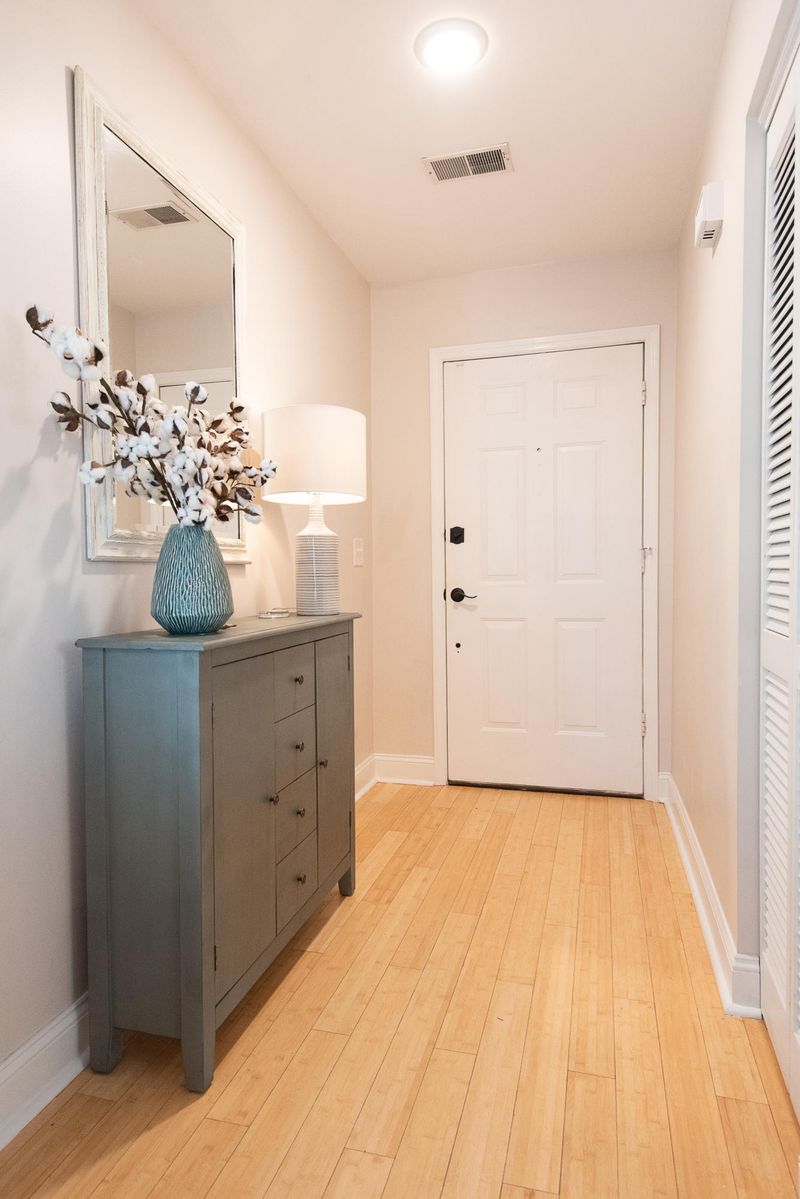 1272 Llewellyn Rd, Mount Pleasant, SC 29464