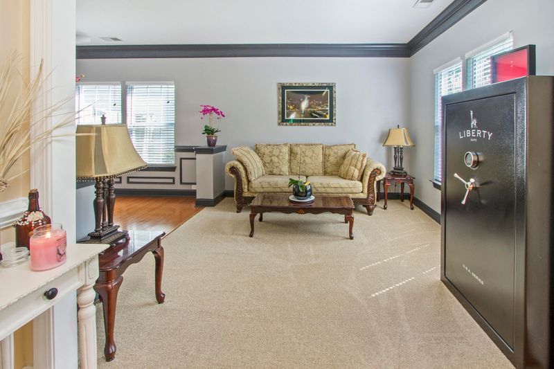 5214 Mulholland Dr, Summerville, SC 29485