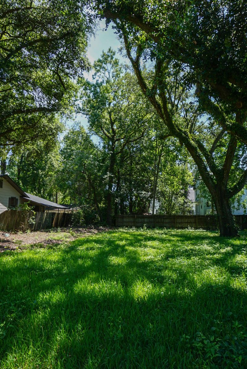 902 S Rhett Ave, North Charleston, SC 29405