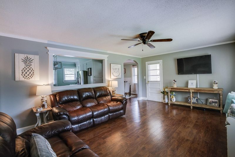 127 Matheny Dr, Goose Creek, SC 29445