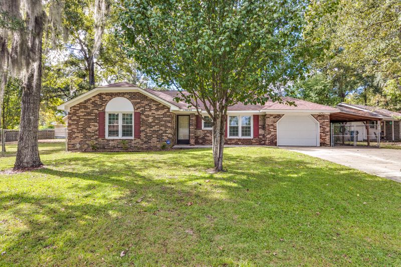 63 Princeton Rd, Goose Creek, SC 29445