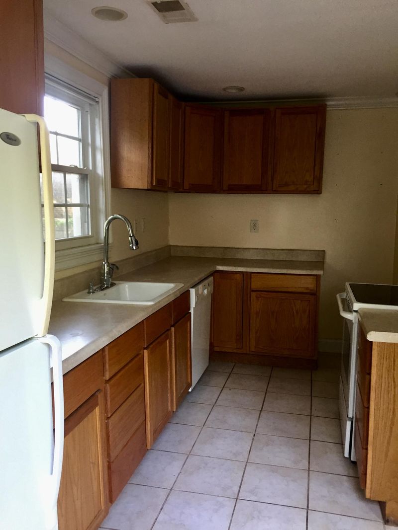 937 Benada St, Charleston, SC 29407