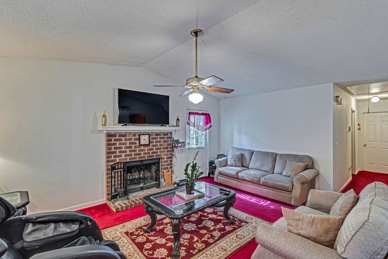 4135 Hickory Ln #4135, Ladson, SC 29456