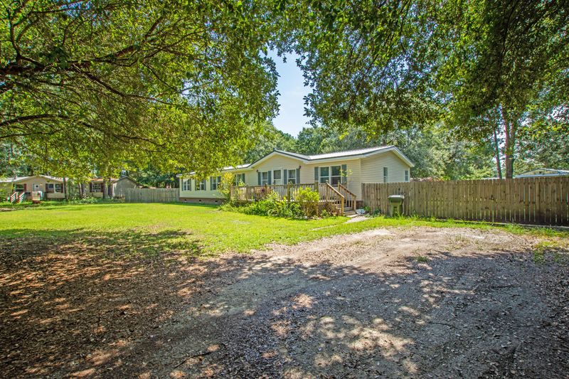 514 Kohinoor Ct, Moncks Corner, SC 29461