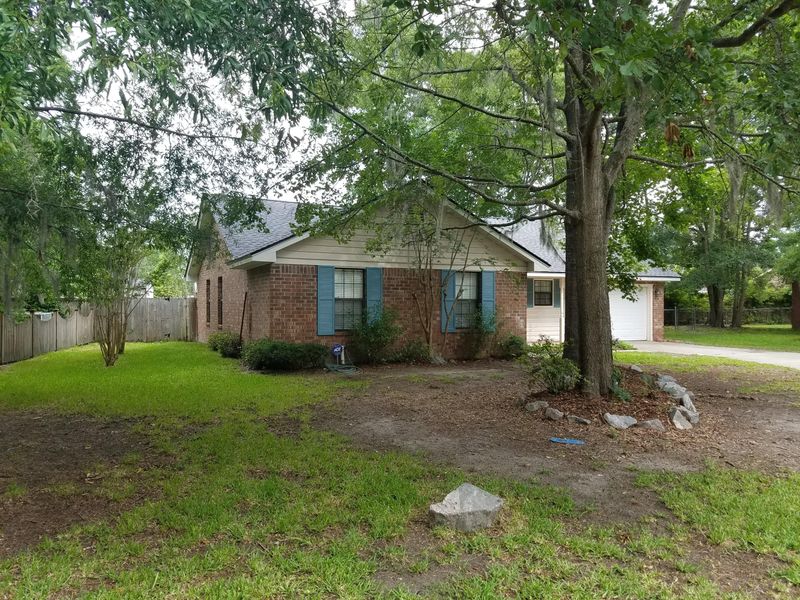 203 Wingate Ct, Ladson, SC 29456