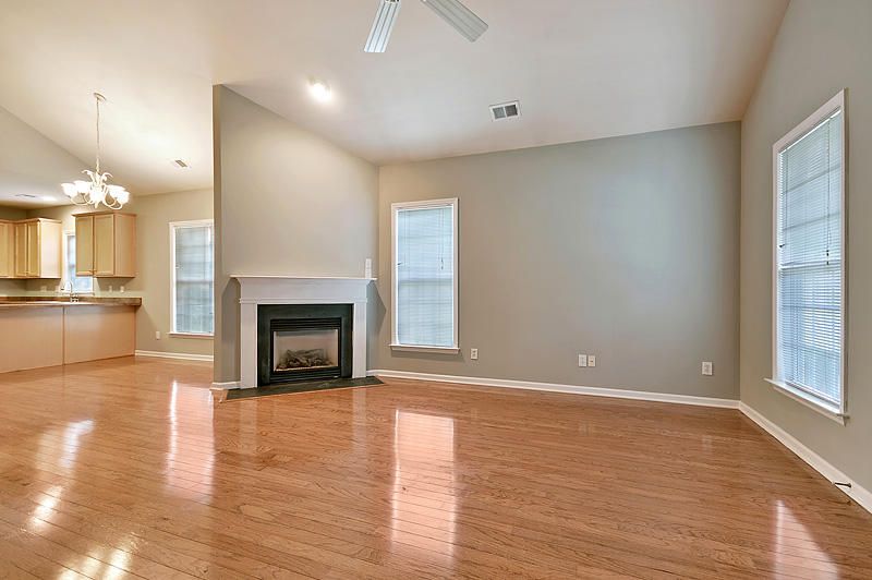 309 Foxglove Ave, Summerville, SC 29483