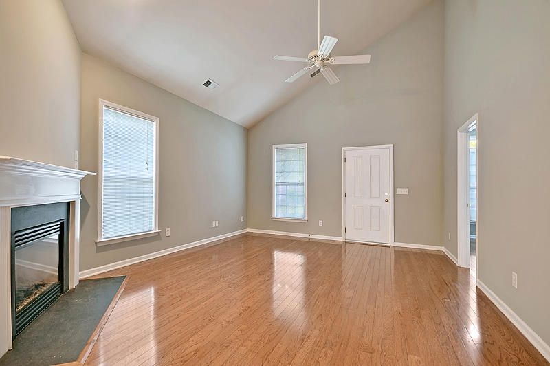 309 Foxglove Ave, Summerville, SC 29483