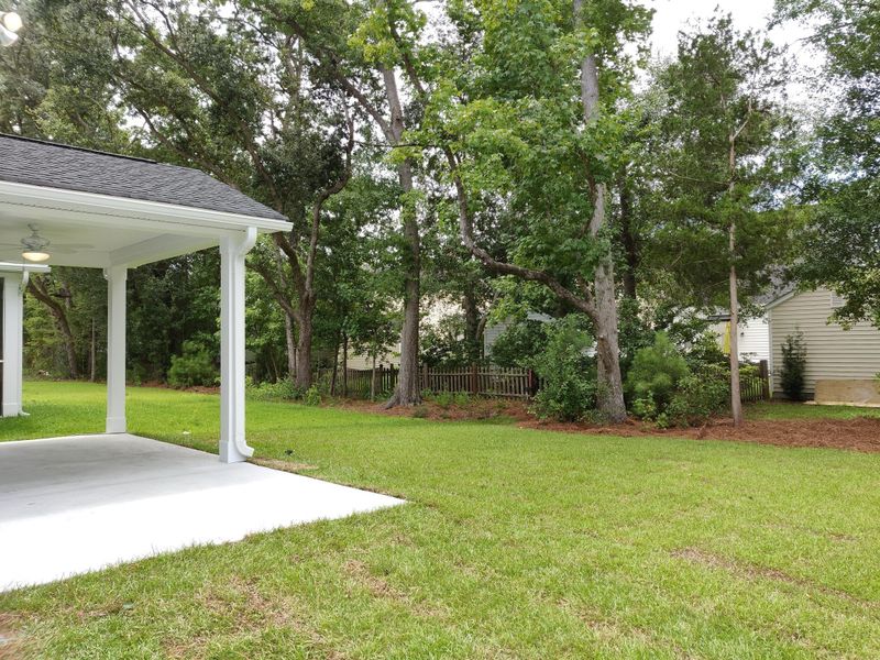 1653 Emmets Rd, Johns Island, SC 29455