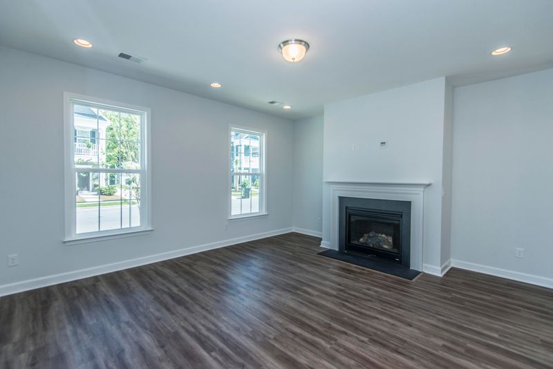 1653 Emmets Rd, Johns Island, SC 29455