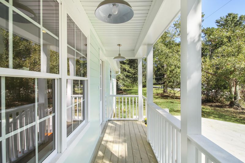 110 Pinewood Dr, Summerville, SC 29483