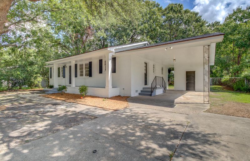 5320 Albert St, North Charleston, SC 29418