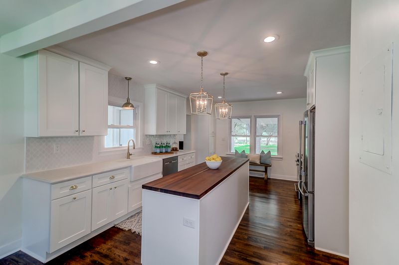 341 Canterbury Rd, Charleston, SC 29407
