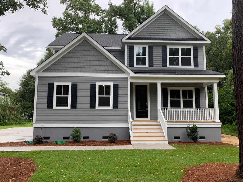 2010 Paw Paw, Charleston, SC 29412