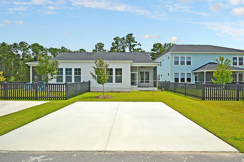 322 Parish Farms Dr, Summerville, SC 29486