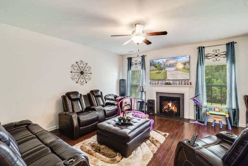3732 Blackjack Rd, Ladson, SC 29456