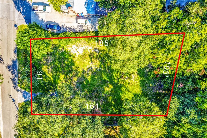 1424 Pocahontas St, Mount Pleasant, SC 29464