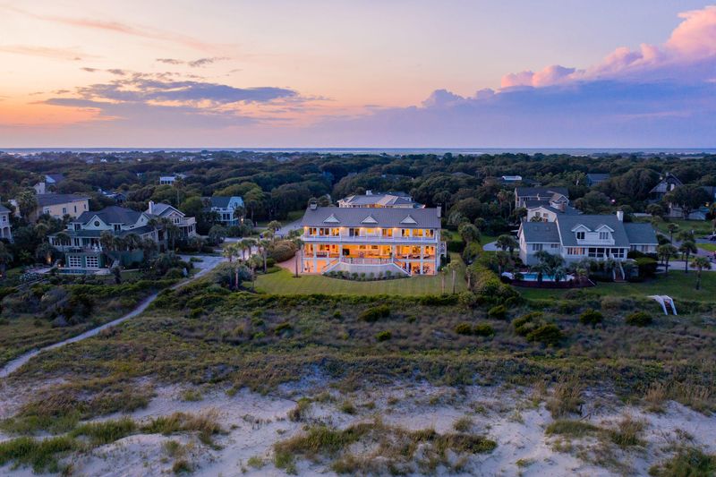 2 50th Ave, Isle Of Palms, SC 29451