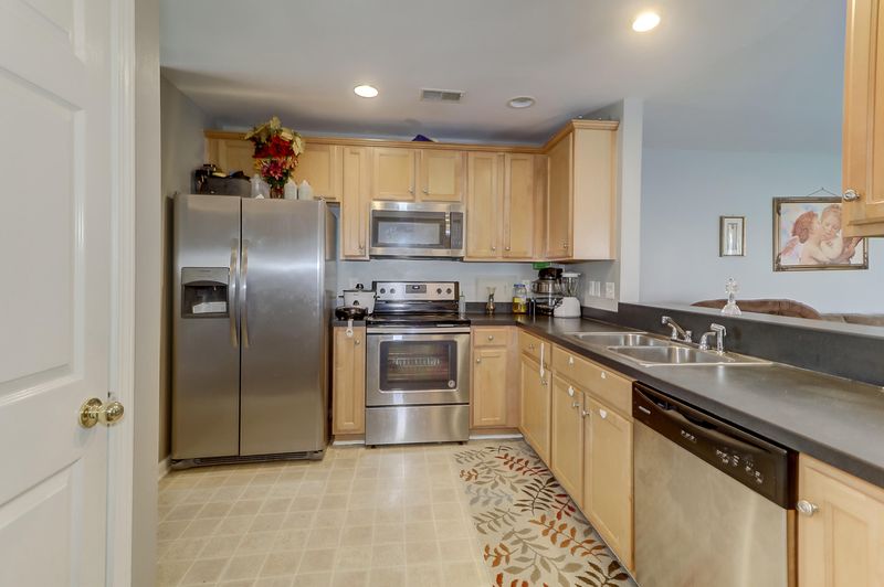 9105 Maple Grove Dr, Summerville, SC 29485