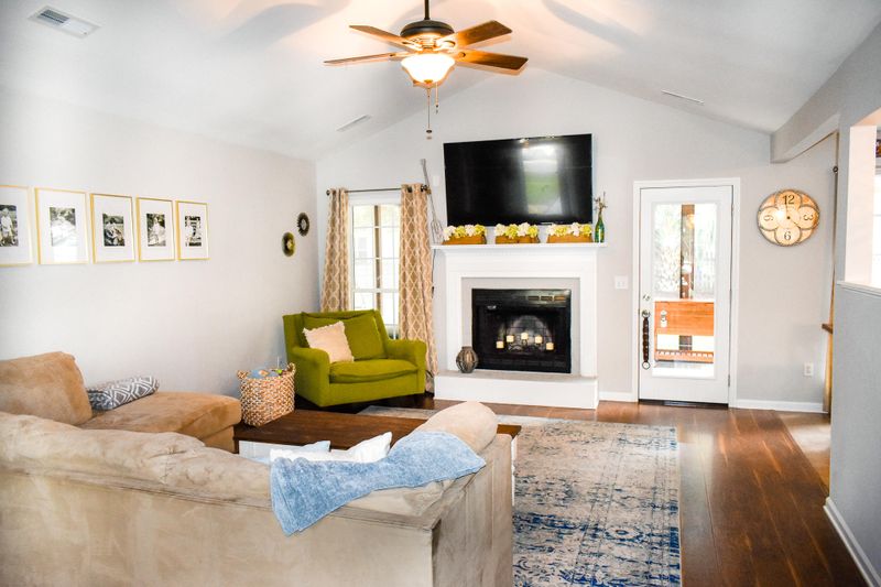 1336 Lexington Dr, Mount Pleasant, SC 29466