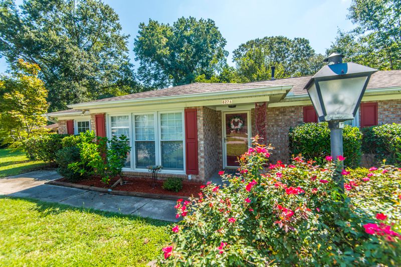 8276 Delhi Rd, North Charleston, SC 29406