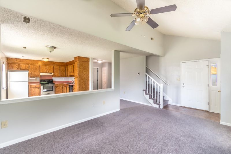 7625 Oldridge Rd, North Charleston, SC 29418