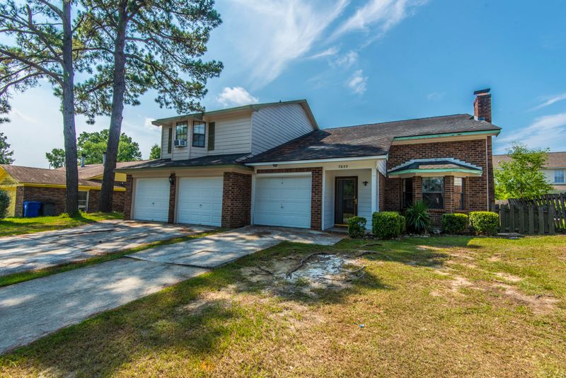 7655 Oldridge Rd, North Charleston, SC 29418