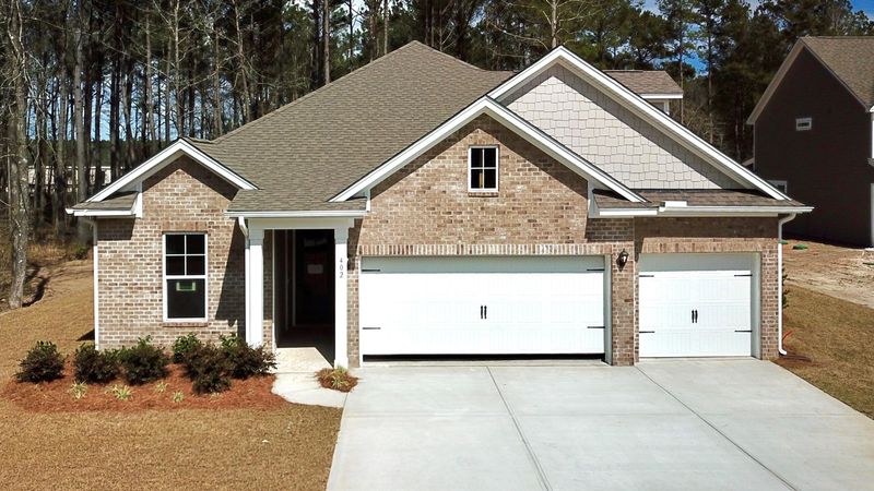 402 Bowstring Dr, Huger, SC 29450