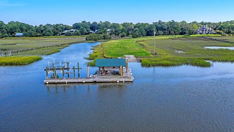2592 Bohicket Rd, Johns Island, SC 29455