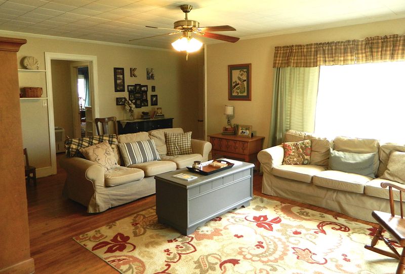 142 E Main St, Harleyville, SC 29448