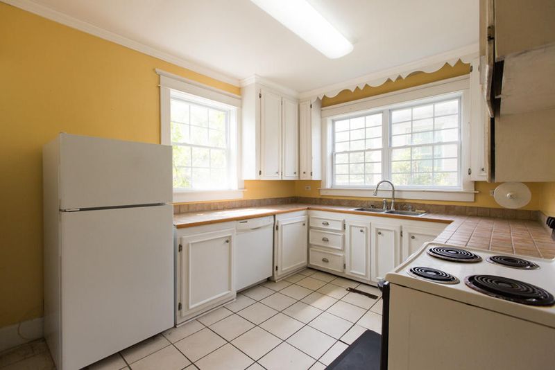 1185 King St #A & B, Charleston, SC 29403