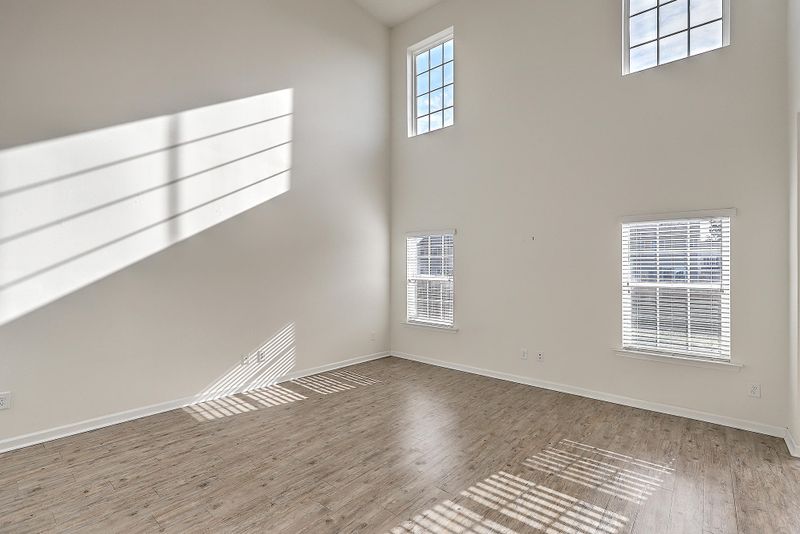 622 Redbud Ln, Summerville, SC 29486