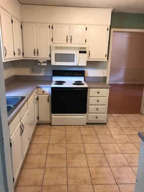 108 Myer Cir, Goose Creek, SC 29445