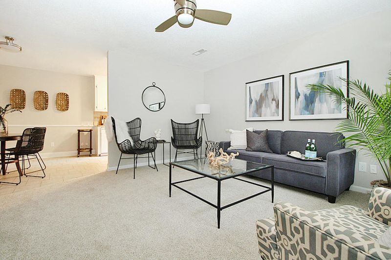 936 N Palmetto St, Summerville, SC 29483