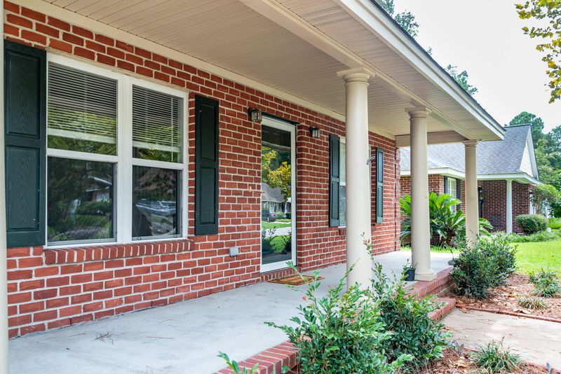 1006 Stono River Dr, Charleston, SC 29412