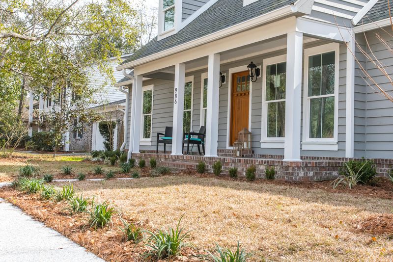 986 Colonial Dr, Mount Pleasant, SC 29464