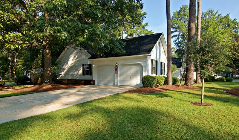 1026 Shinnecock Hill Ct, Summerville, SC 29483