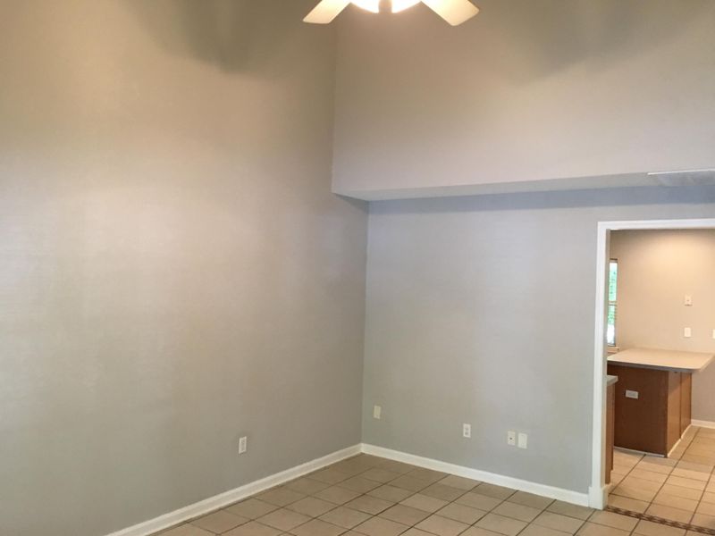 8070 Shadow Oak Dr, North Charleston, SC 29406