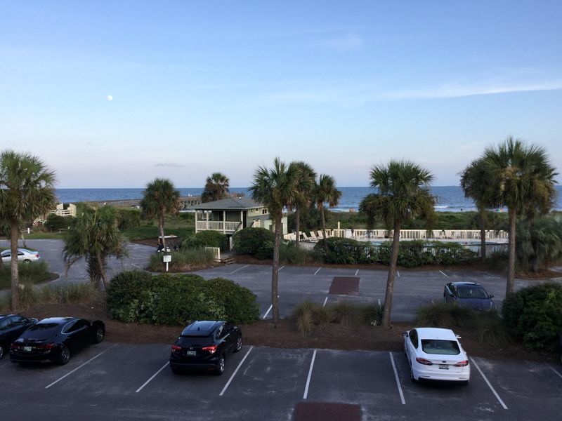 1300 Ocean Blvd #225, Isle Of Palms, SC 29451