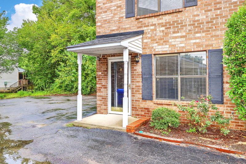 6240 Lucille Dr #A, North Charleston, SC 29406
