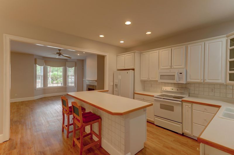 720 Natchez Cir, Mount Pleasant, SC 29464