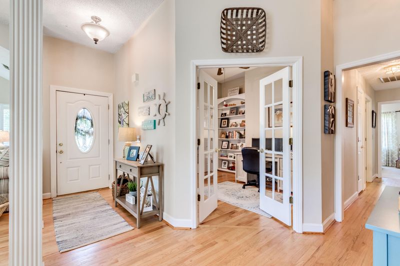 1010 Mayfield St, Summerville, SC 29485