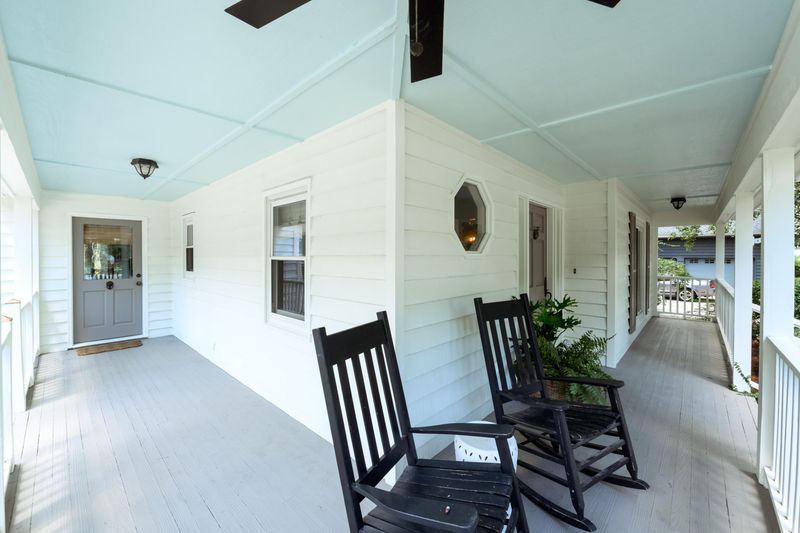 608 Oak Marsh Dr, Mount Pleasant, SC 29464