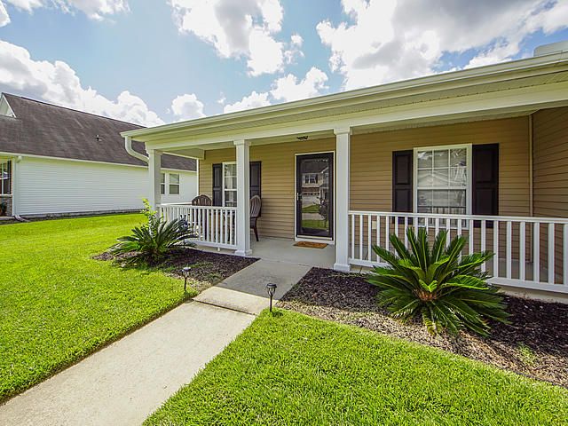 279 Clayburne Dr, Goose Creek, SC 29445