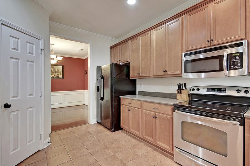 137 Diploma Dr, Ladson, SC 29456