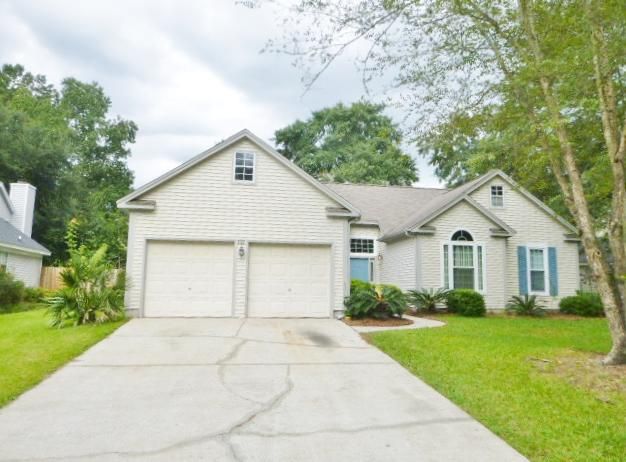 121 Candleberry Cir, Goose Creek, SC 29445